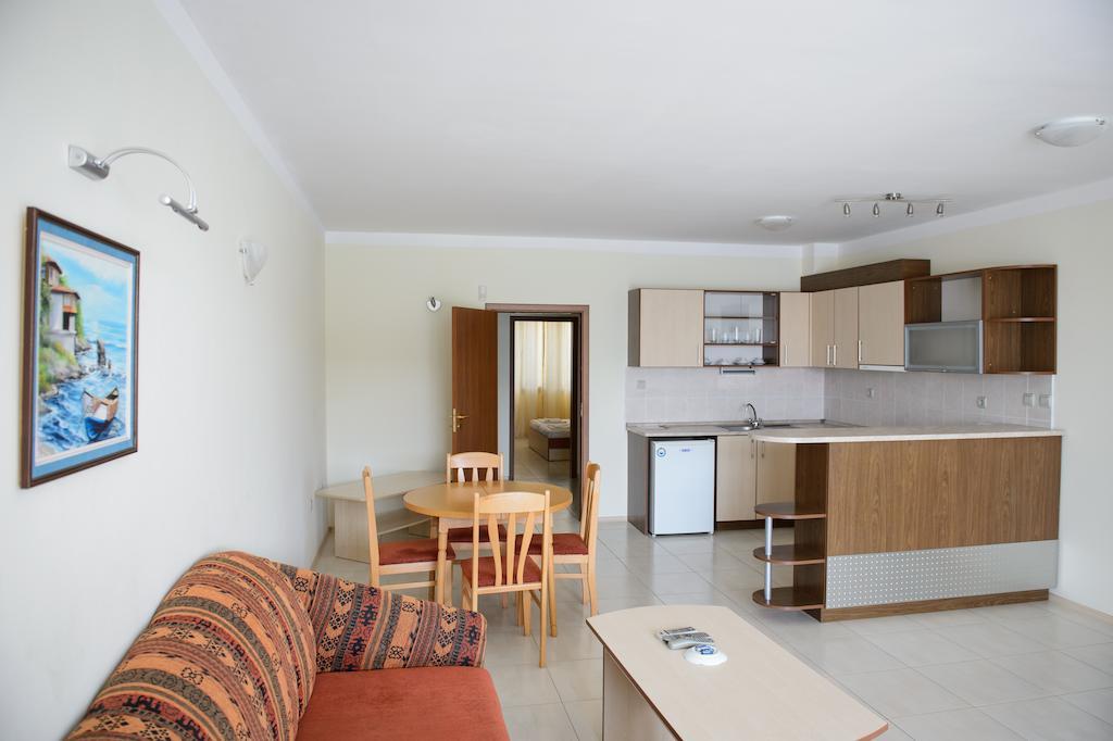 Gardenia Vacation Settlement Aparthotel Sozopol Rom bilde